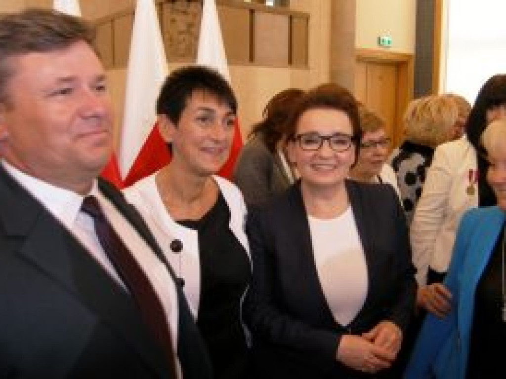 Nasi uczniowie wyróżnieni przez premier Beatę Szydło! (zdjęcia)