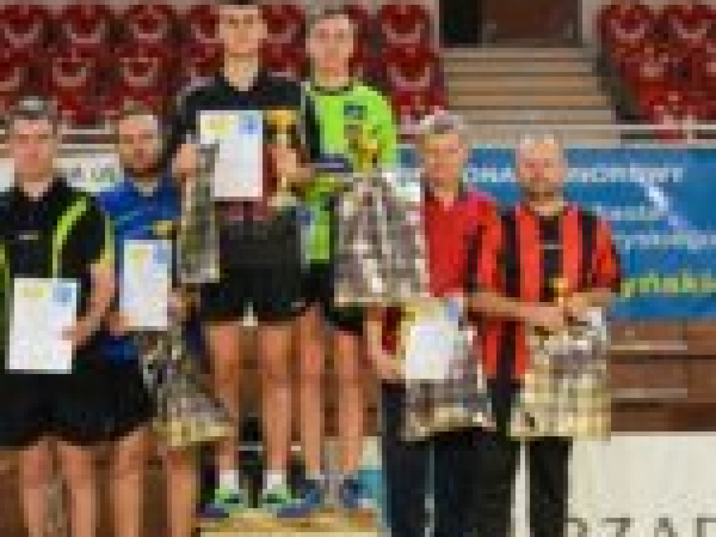 Noworoczny tenis stołowy (zdjęcia)