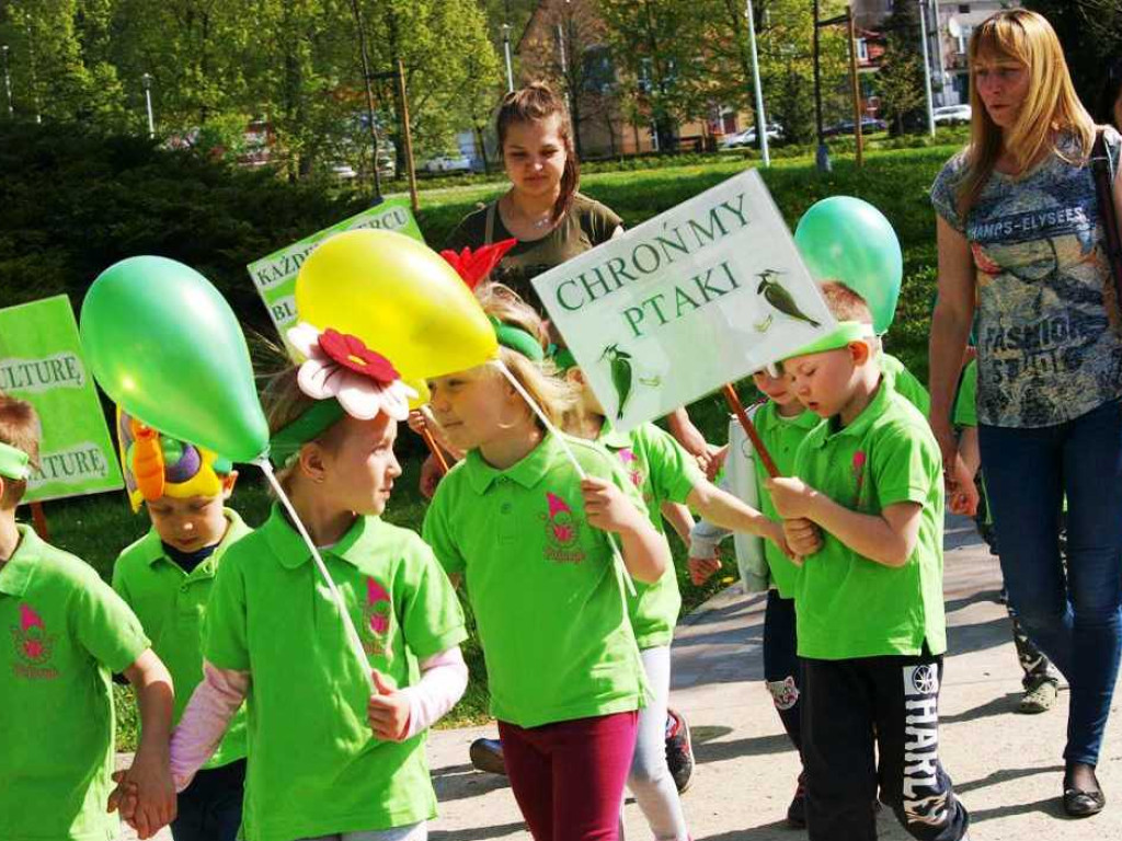 Dzień Ziemi. Happening ekologiczny ostrowieckich przedszkolaków