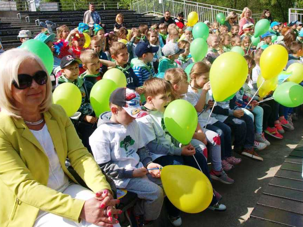 Dzień Ziemi. Happening ekologiczny ostrowieckich przedszkolaków