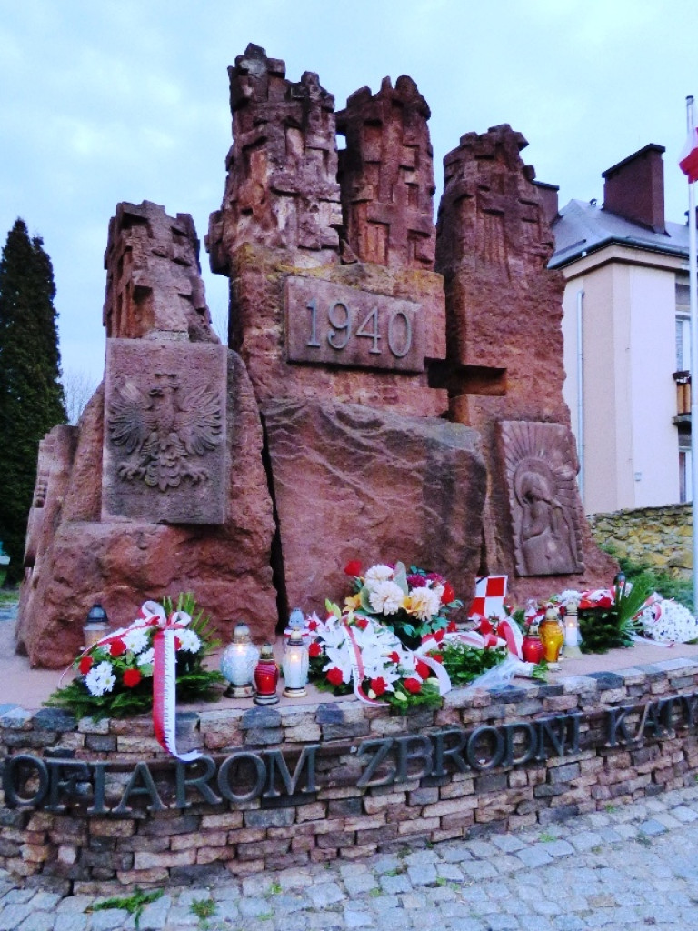 W hołdzie ofiarom Katynia (zdjęcia)