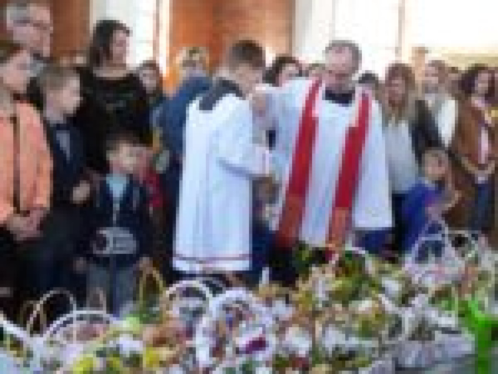 Wielkanocna święconka na stołach (zdjęcia)