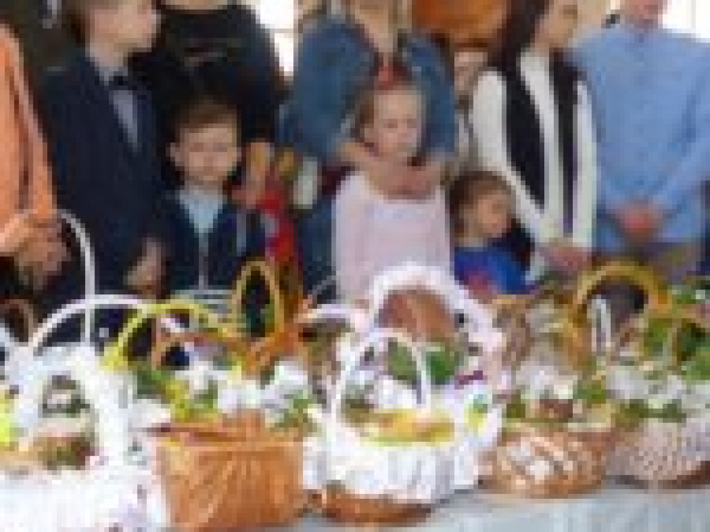 Wielkanocna święconka na stołach (zdjęcia)