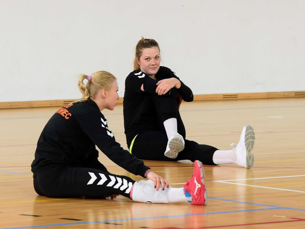 Trening siatkarek KSZO pod wodzą nowego trenera Tomasza Kamudy