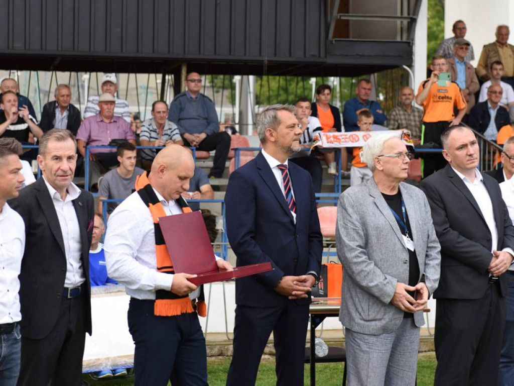 Piłkarze KSZO jadą do Puław. Nie milkną echa jubileuszowego meczu z poznańskim Lechem