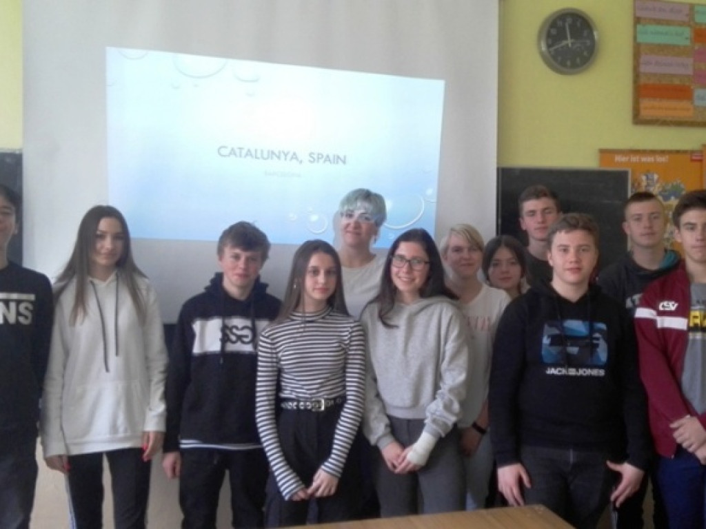 Europejski Dzień Języków Obcych i wolontariusze AIESEC w Chreptowiczu (zdjęcia)