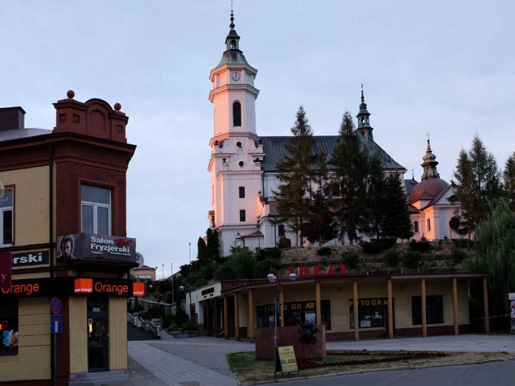 Perły i perełki ostrowieckiej architektury