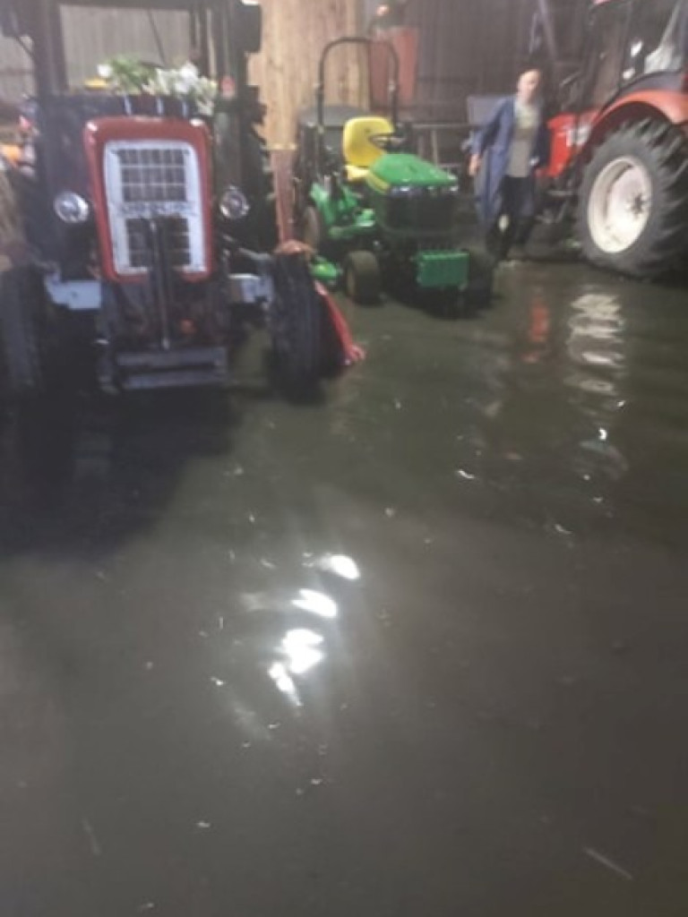 Po wczorajszej ulewie wystąpiły liczne podtopienia (zdjęcia)