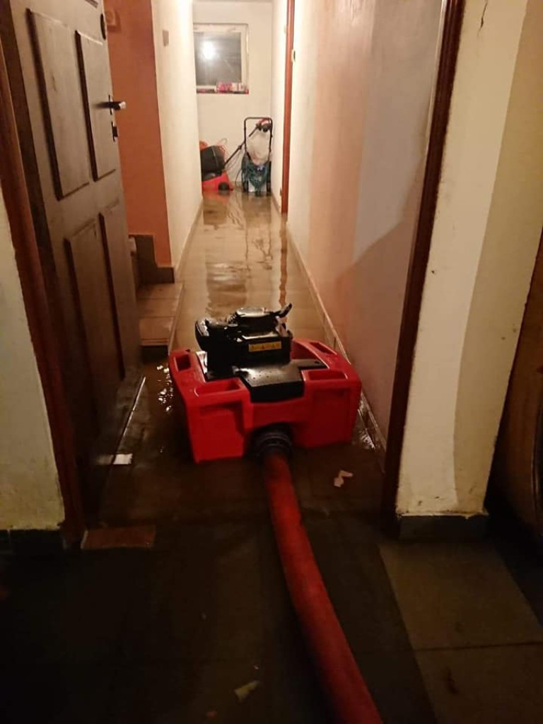 Po wczorajszej ulewie wystąpiły liczne podtopienia (zdjęcia)