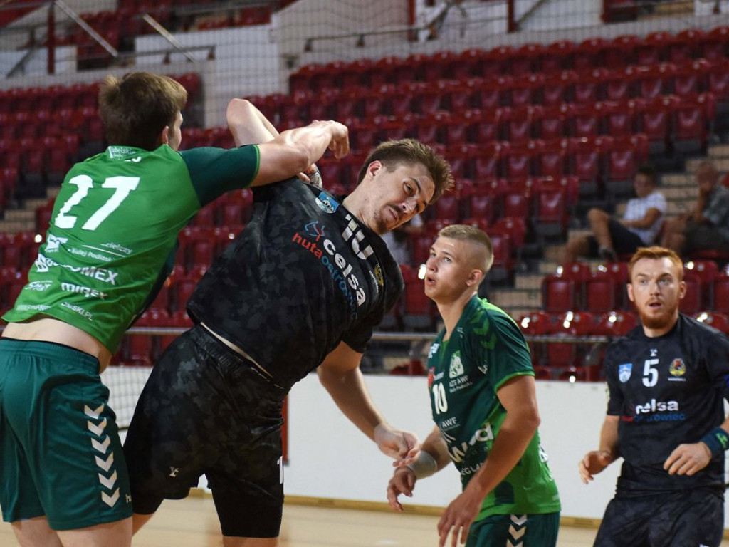 Sparing. *KSZO Ostrowiec Świętokrzyski - AZS AWF Biała Podlaska 27:30