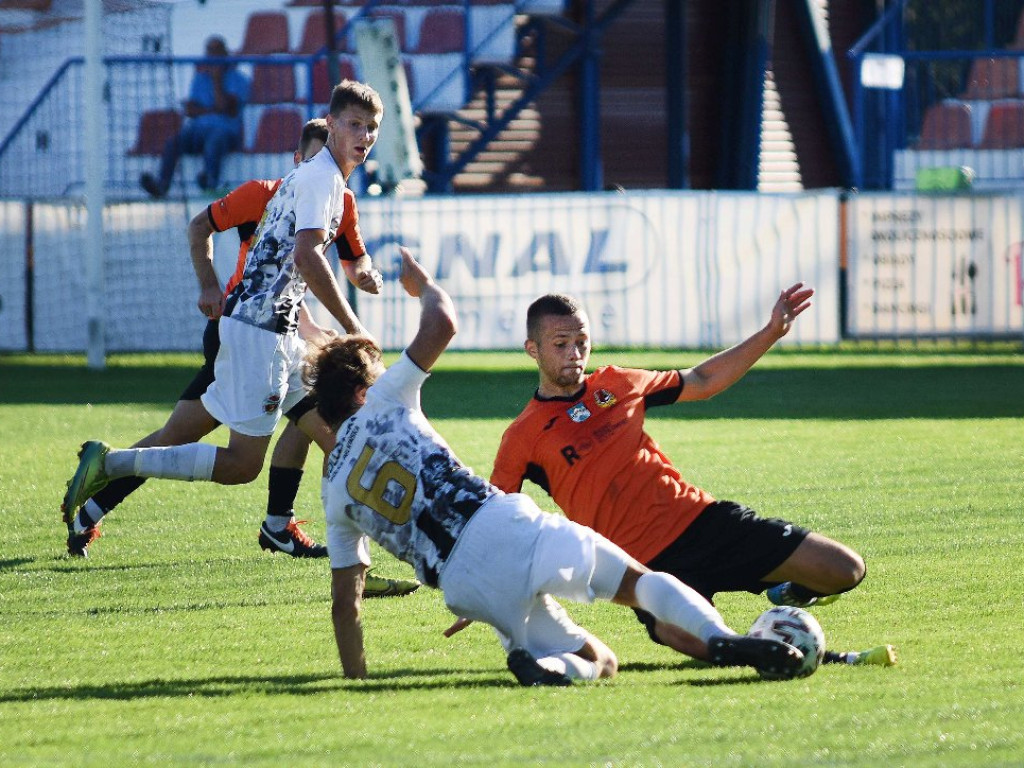 III liga piłkarska. Grupa IV. *KP KSZO 1929 Ostrowiec Świętokrzyski - Wólczanka Wólka Pełkińska 0:1