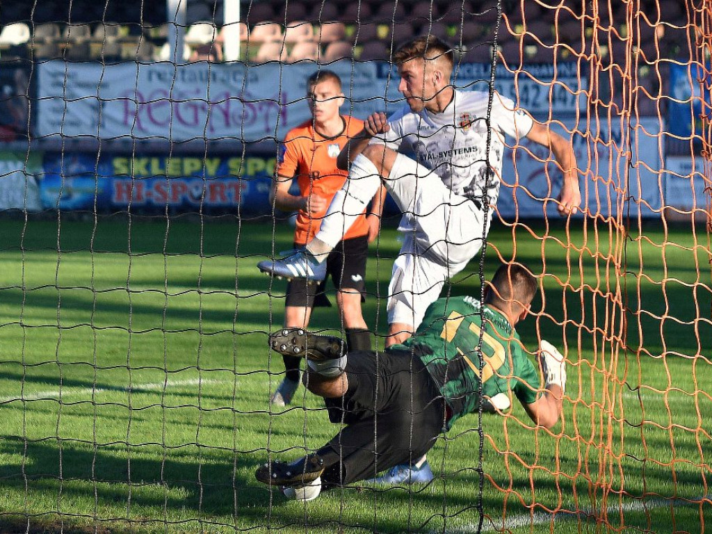 III liga piłkarska. Grupa IV. *KP KSZO 1929 Ostrowiec Świętokrzyski - Wólczanka Wólka Pełkińska 0:1