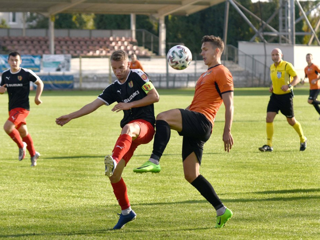 III liga piłkarska. Grupa IV. *KP KSZO 1929 Ostrowiec Świętokrzyski - Korona II Kielce 1:2