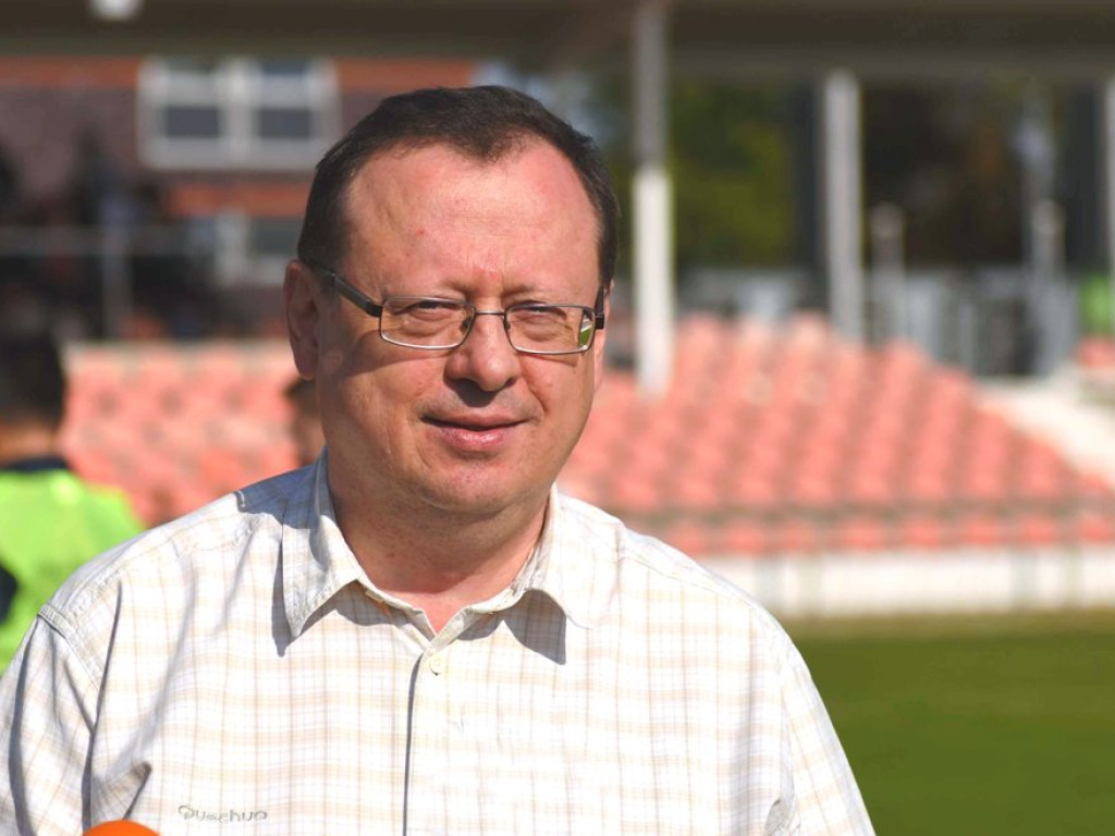 Drony nad stadionem KSZO. Pokazy naukowców z Politechniki Świętokrzyskiej (zdjęcia)