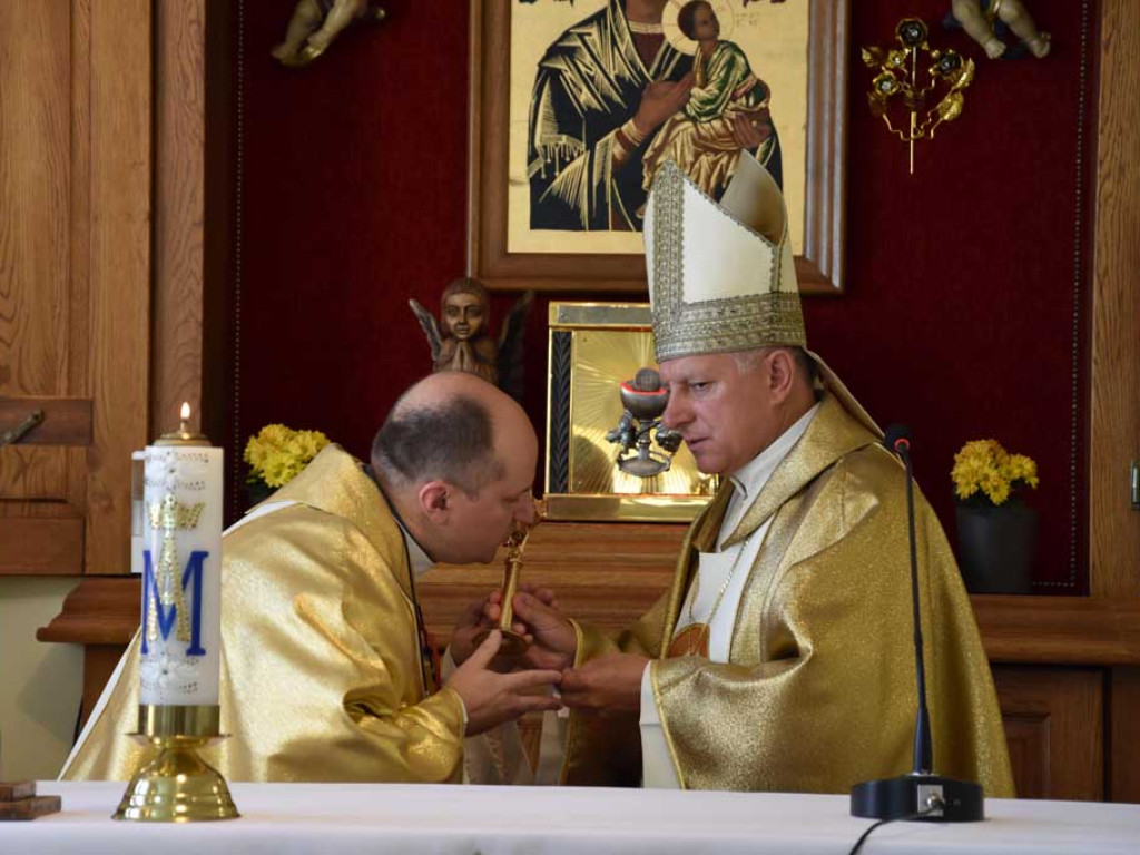 Relikwie św. Jana Pawła II w ostrowieckim hospicjum (zdjęcia)