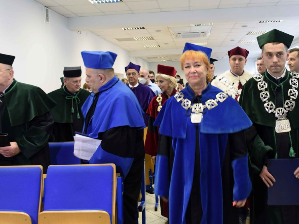 Inauguracja roku akademickiego 2020/2021  w Wyższej Szkole Biznesu i Przedsiębiorczości w Ostrowcu Świętokrzyskim