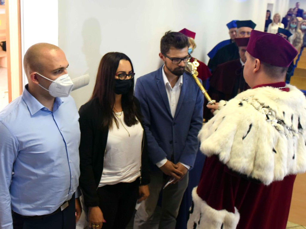 Inauguracja roku akademickiego 2020/2021  w Wyższej Szkole Biznesu i Przedsiębiorczości w Ostrowcu Świętokrzyskim