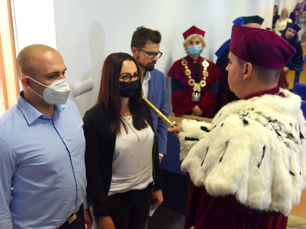 Inauguracja roku akademickiego 2020/2021  w Wyższej Szkole Biznesu i Przedsiębiorczości w Ostrowcu Świętokrzyskim