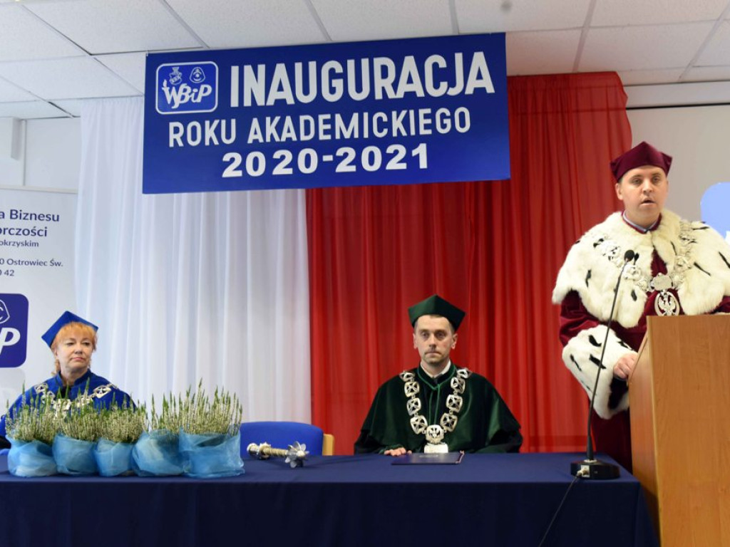 Studenci wrócili. Wyższa Szkoła Biznesu i Przedsiębiorczości blisko ćwierćwiecza działalności