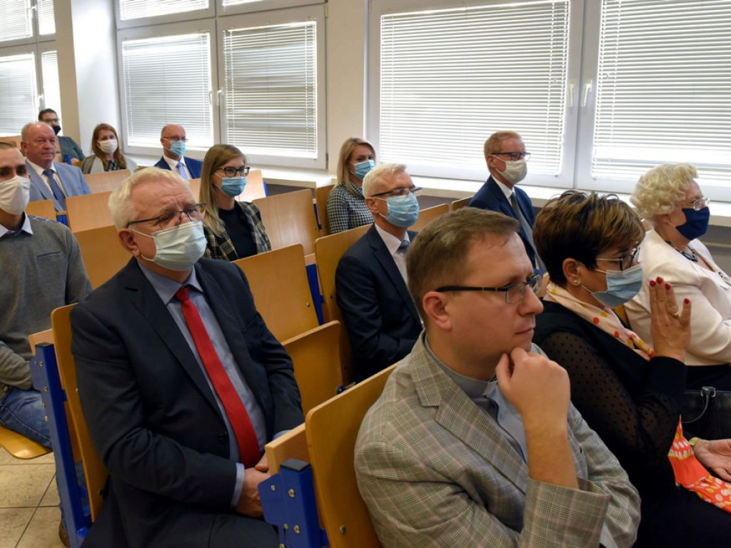 Studenci wrócili. Wyższa Szkoła Biznesu i Przedsiębiorczości blisko ćwierćwiecza działalności
