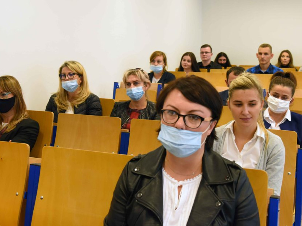 Studenci wrócili. Wyższa Szkoła Biznesu i Przedsiębiorczości blisko ćwierćwiecza działalności