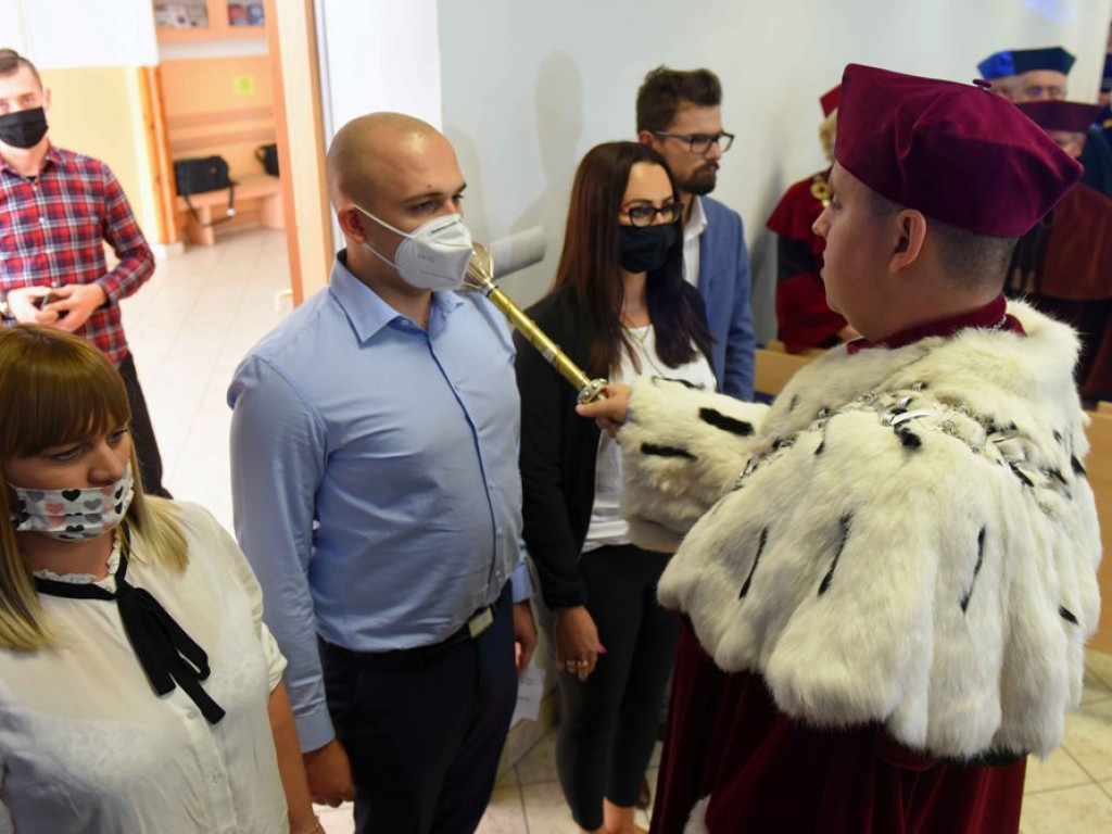 Studenci wrócili. Wyższa Szkoła Biznesu i Przedsiębiorczości blisko ćwierćwiecza działalności
