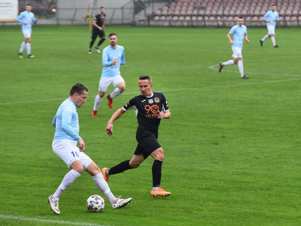 III liga piłkarska. Grupa IV. *KP KSZO 1929 Ostrowiec Świętokrzyski - Lewart Lubartów 2:0