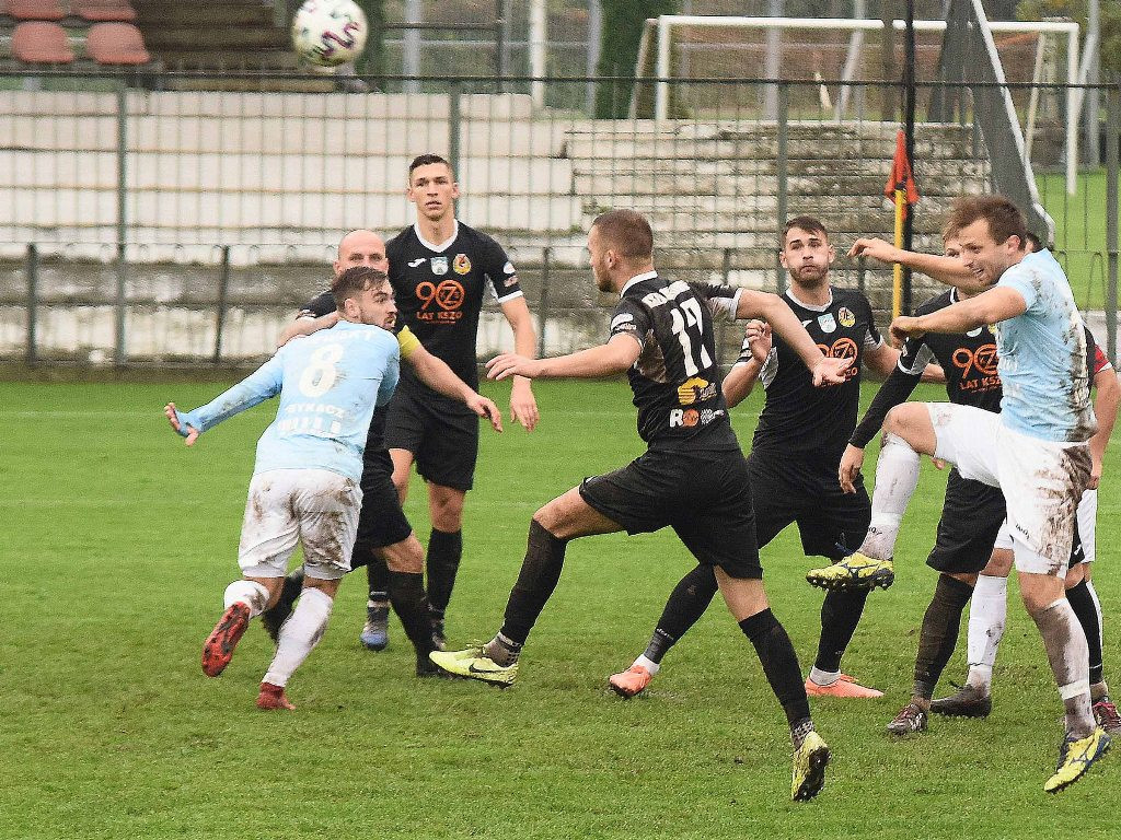 III liga piłkarska. Grupa IV. *KP KSZO 1929 Ostrowiec Świętokrzyski - Lewart Lubartów 2:0