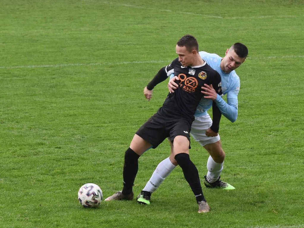 III liga piłkarska. Grupa IV. *KP KSZO 1929 Ostrowiec Świętokrzyski - Lewart Lubartów 2:0