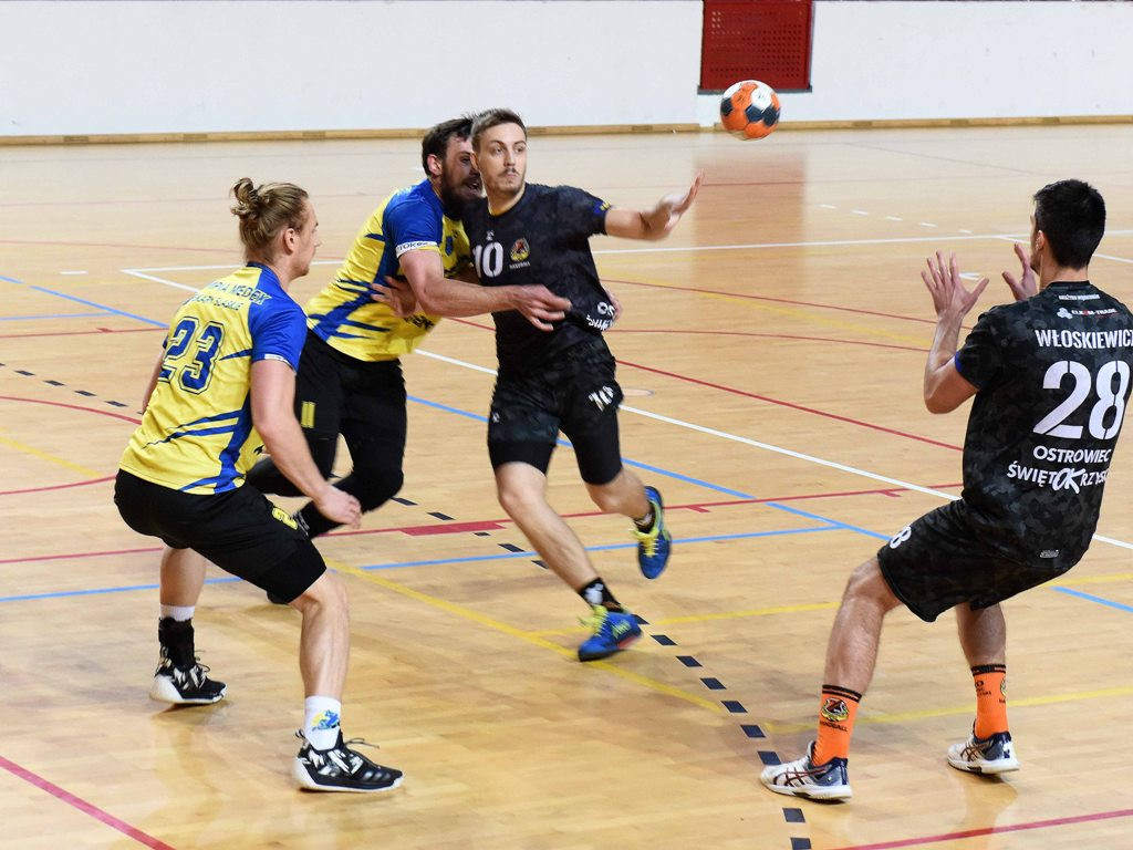 I liga piłki ręcznej mężczyzn. Grupa D. *KSZO Ostrowiec Świętokrzyski - Olimpia Piekary Śląskie 31:28