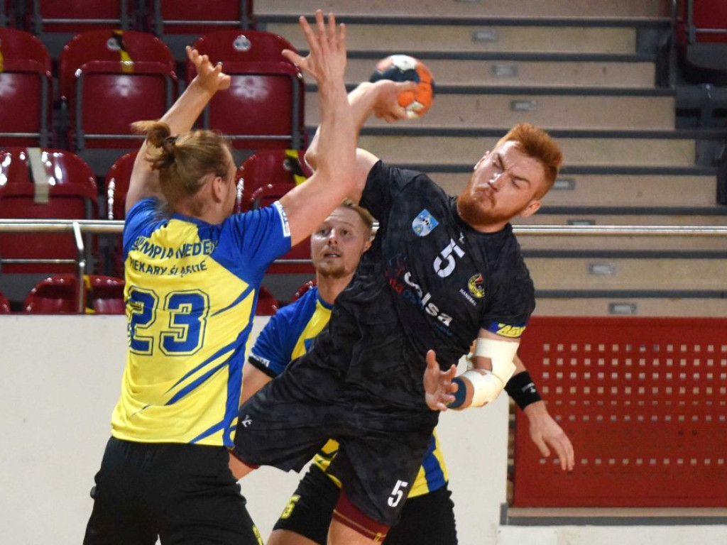 I liga piłki ręcznej mężczyzn. Grupa D. *KSZO Ostrowiec Świętokrzyski - Olimpia Piekary Śląskie 31:28