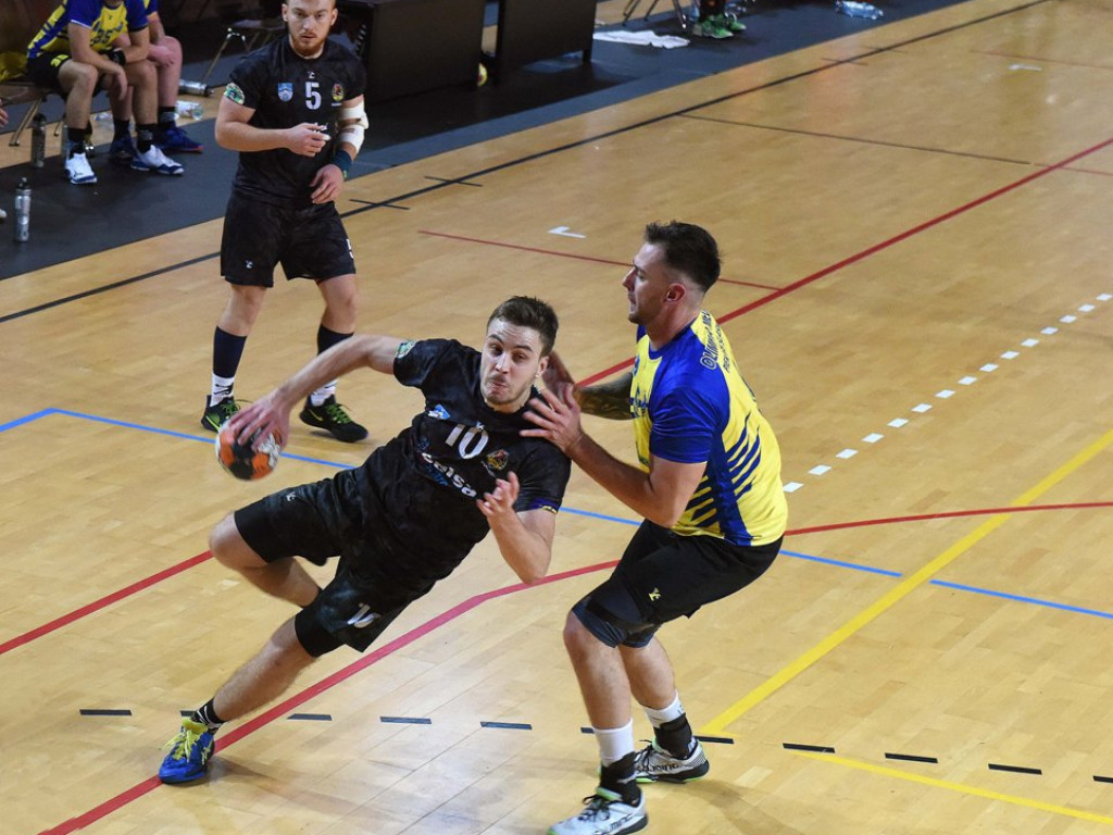 I liga piłki ręcznej mężczyzn. Grupa D. *KSZO Ostrowiec Świętokrzyski - Olimpia Piekary Śląskie 31:28
