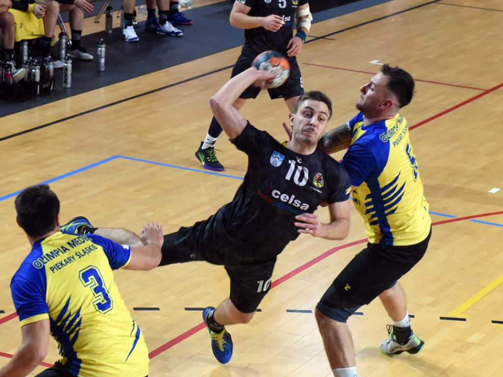 I liga piłki ręcznej mężczyzn. Grupa D. *KSZO Ostrowiec Świętokrzyski - Olimpia Piekary Śląskie 31:28