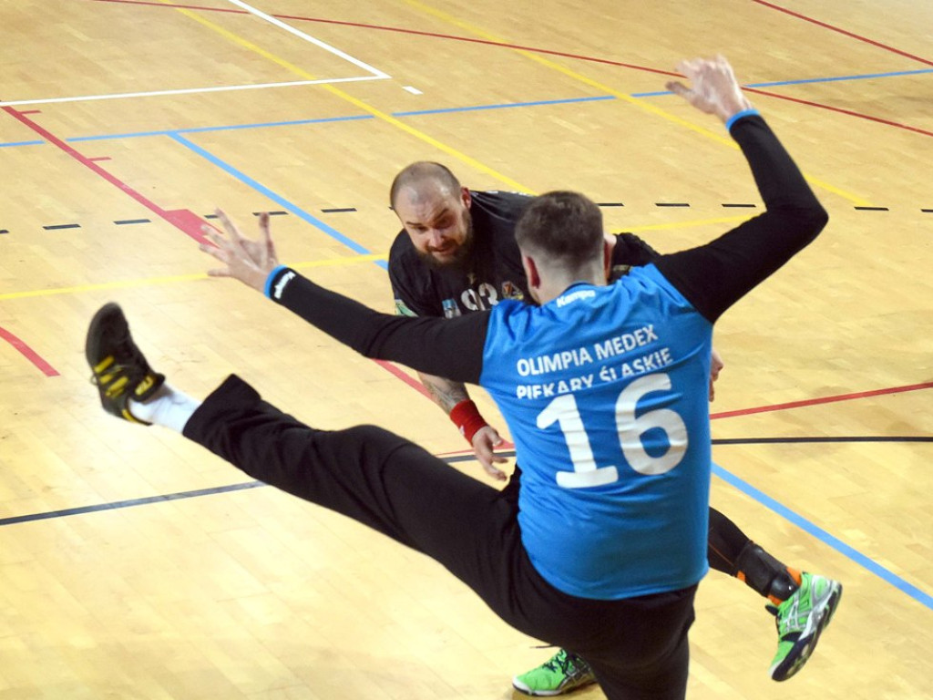 I liga piłki ręcznej mężczyzn. Grupa D. *KSZO Ostrowiec Świętokrzyski - Olimpia Piekary Śląskie 31:28