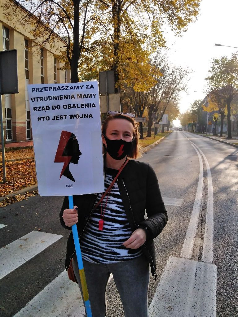 Protest kobiet. Blokada Ronda Republiki Ostrowieckiej i ronda przy Moście Księdza Infułata Marcina Popiela