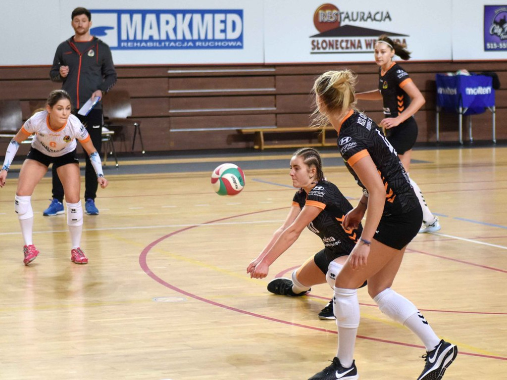 II liga siatkówki. Grupa IV. *KSZO SMS Ostrowiec Świętokrzyski - AZS UMCS Lublin 3:1