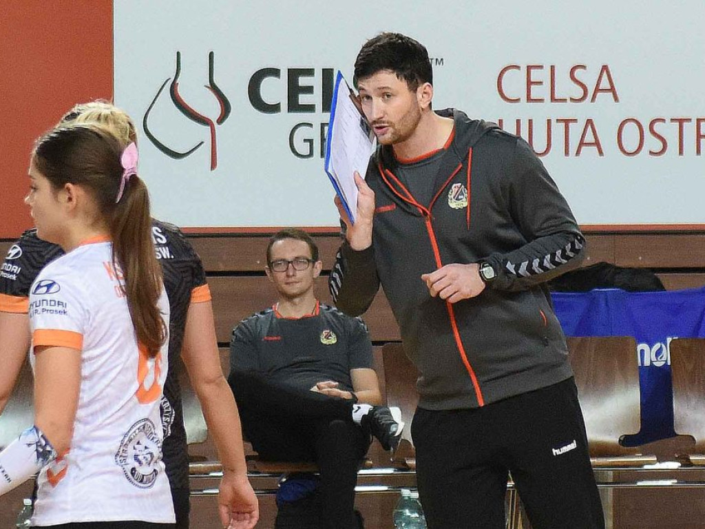 II liga siatkówki. Grupa IV. *KSZO SMS Ostrowiec Świętokrzyski - AZS UMCS Lublin 3:1