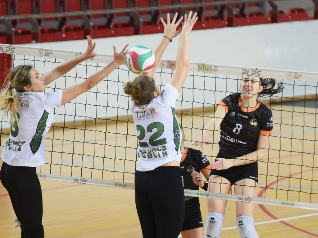 II liga siatkówki. Grupa IV. *KSZO SMS Ostrowiec Świętokrzyski - AZS UMCS Lublin 3:1