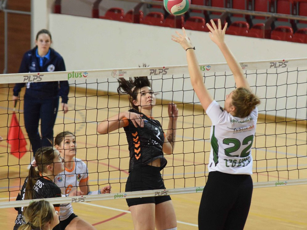 II liga siatkówki. Grupa IV. *KSZO SMS Ostrowiec Świętokrzyski - AZS UMCS Lublin 3:1