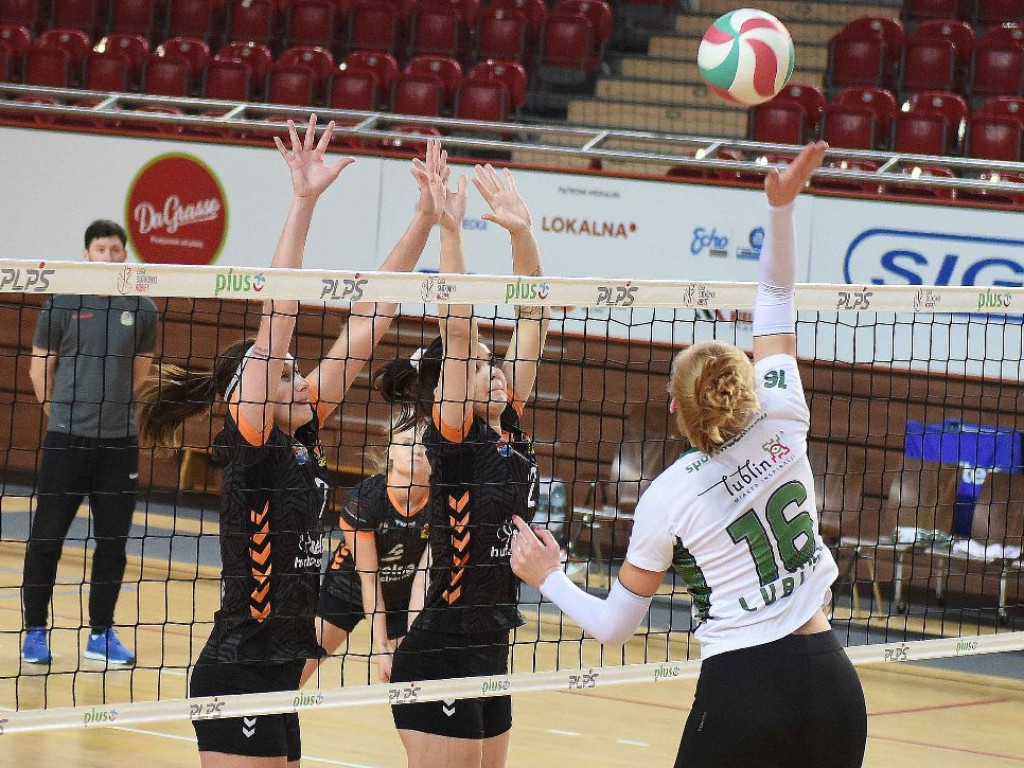 II liga siatkówki. Grupa IV. *KSZO SMS Ostrowiec Świętokrzyski - AZS UMCS Lublin 3:1
