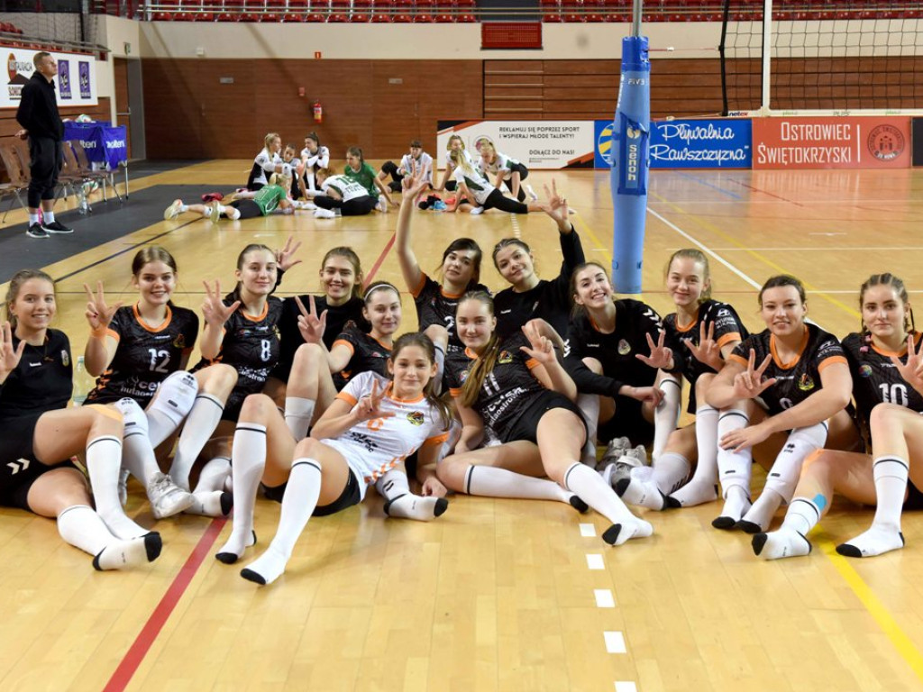 II liga siatkówki. Grupa IV. *KSZO SMS Ostrowiec Świętokrzyski - AZS UMCS Lublin 3:1