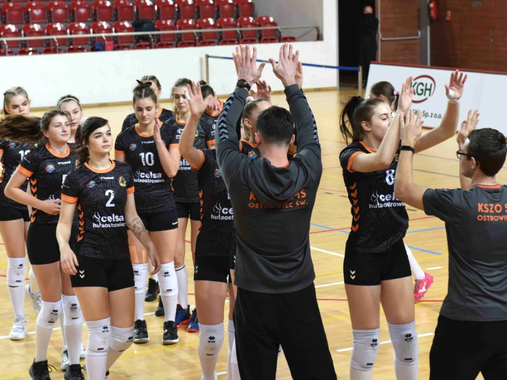 II liga siatkówki kobiet. KSZO SMS Ostrowiec Świętokrzyski - Pogoń Proszowice 3:0