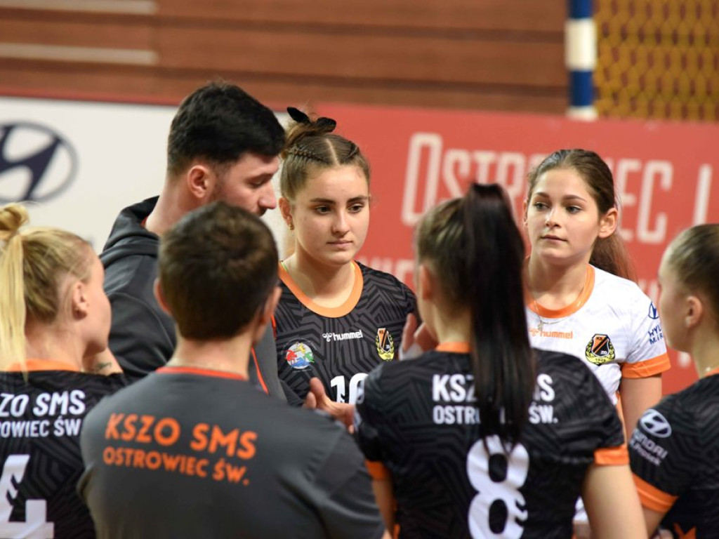 II liga siatkówki kobiet. KSZO SMS Ostrowiec Świętokrzyski - Pogoń Proszowice 3:0