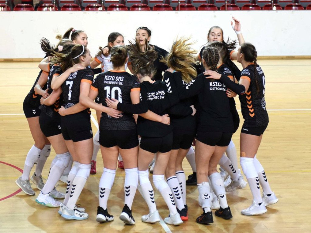 II liga siatkówki kobiet. KSZO SMS Ostrowiec Świętokrzyski - Pogoń Proszowice 3:0