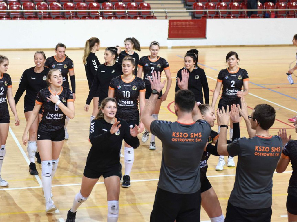 II liga siatkówki kobiet. KSZO SMS Ostrowiec Świętokrzyski - Pogoń Proszowice 3:0