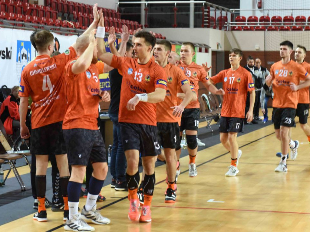 I liga piłki ręcznej mężczyzn. Grupa D. *KSZO Ostrowiec Świętokrzyski - Padwa Zamość 27:31