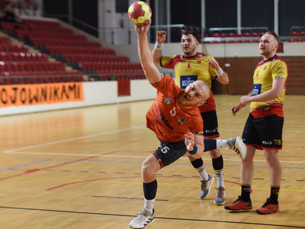 I liga piłki ręcznej mężczyzn. Grupa D. *KSZO Ostrowiec Świętokrzyski - Padwa Zamość 27:31