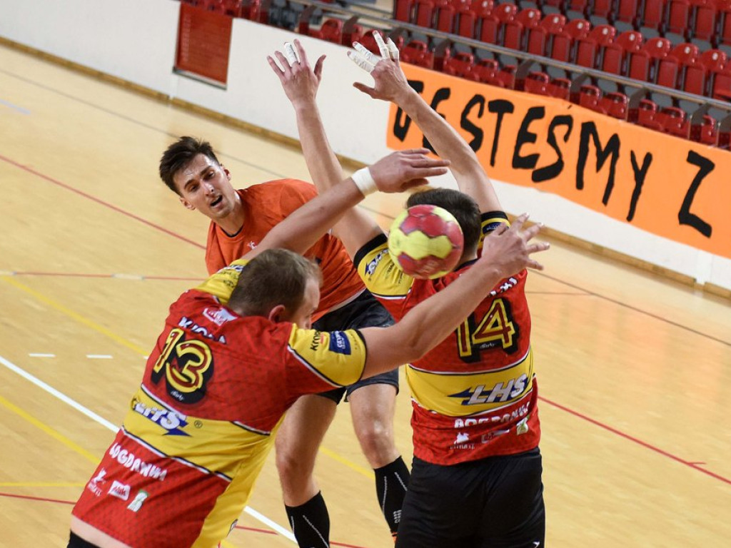 I liga piłki ręcznej mężczyzn. Grupa D. *KSZO Ostrowiec Świętokrzyski - Padwa Zamość 27:31