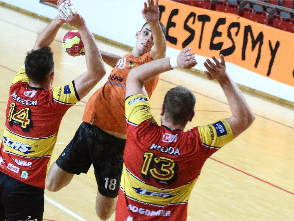 I liga piłki ręcznej mężczyzn. Grupa D. *KSZO Ostrowiec Świętokrzyski - Padwa Zamość 27:31