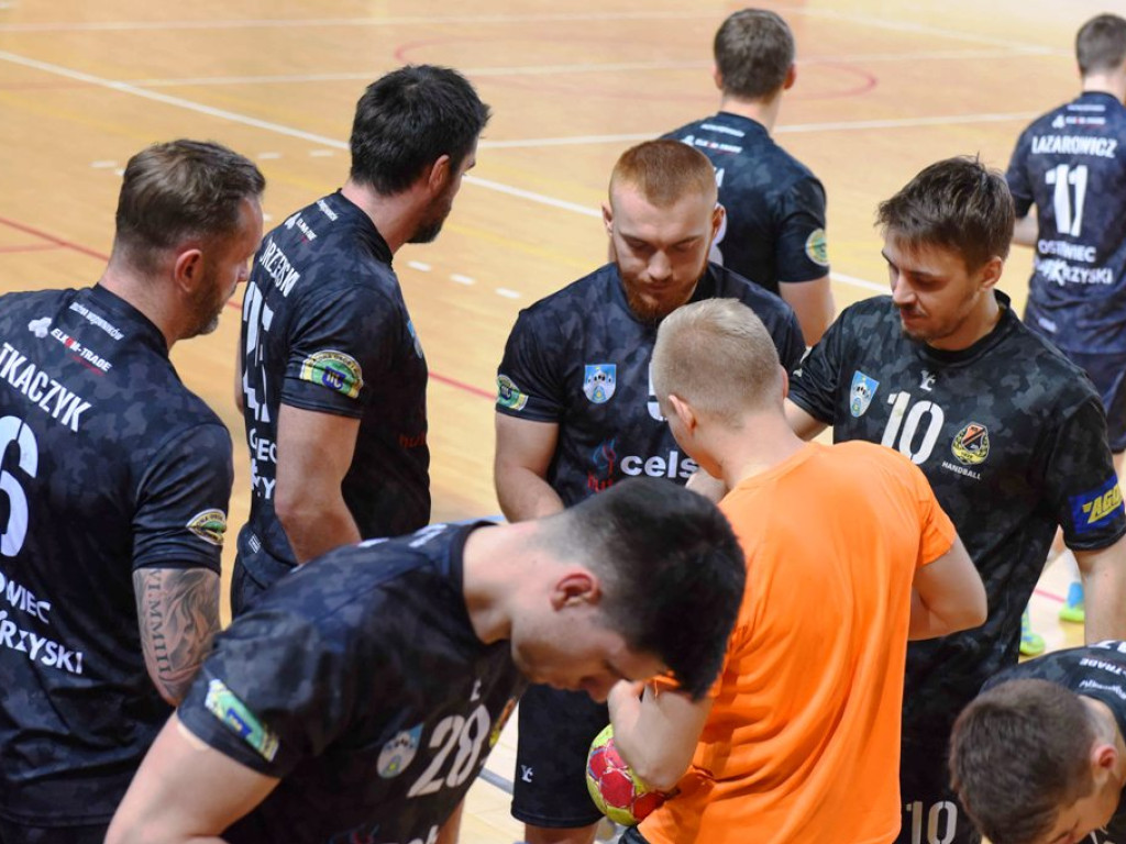 Mecz sparingowy. *KSZO Ostrowiec Świętokrzyski - Orlęta Zwoleń 33:28 (17:14)